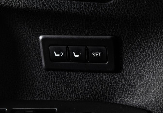 Подержанный автомобиль Toyota RAV4 2019 года (23 фото)