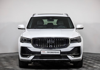 Подержанный автомобиль Geely Monjaro 2024 года (2 фото)