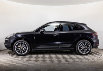Подержанный автомобиль Porsche Macan 2016 года (12 фото)