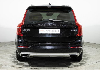Подержанный автомобиль Volvo XC90 2017 года (6 фото)
