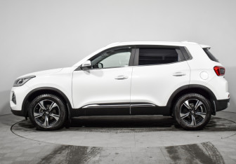 Подержанный автомобиль Chery Tiggo 4 Pro 2023 года (8 фото)