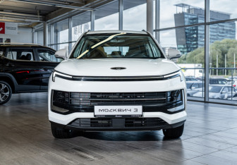 Новый Москвич 3 2024 (3 фото)