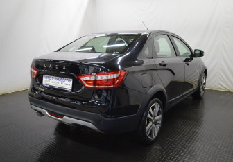 Подержанный автомобиль LADA (ВАЗ) Vesta Sedan 2019 года (5 фото)