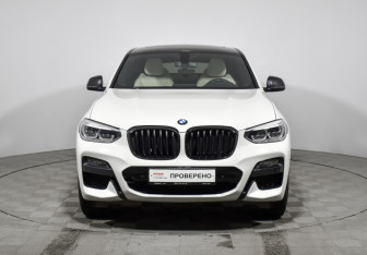 Подержанный автомобиль BMW X4 2020 года (2 фото)