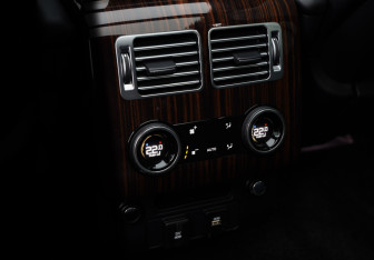 Подержанный автомобиль Land Rover Range Rover 2018 года (19 фото)