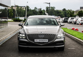 Подержанный автомобиль Genesis G80 2021 года (4 фото)
