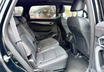 Подержанный автомобиль Geely Okavango 2024 года (13 фото)