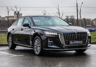 Подержанный автомобиль Hongqi H5 2024 года (5 фото)
