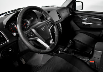 Подержанный автомобиль УАЗ Patriot 2016 года (9 фото)