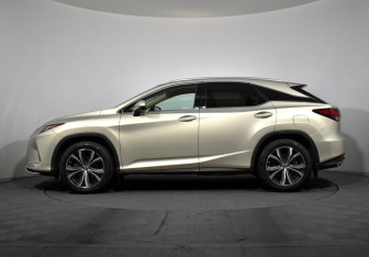 Подержанный автомобиль Lexus RX 2019 года (9 фото)