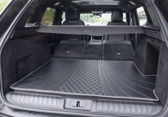 Подержанный автомобиль Land Rover Range Rover Sport 2019 года (36 фото)