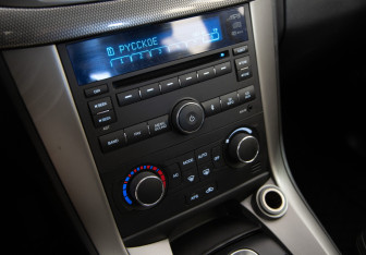 Подержанный автомобиль Chevrolet Captiva 2012 года (16 фото)