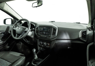 Подержанный автомобиль LADA (ВАЗ) XRAY 2018 года (9 фото)