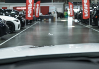 Подержанный автомобиль Kia Stinger 2023 года (21 фото)