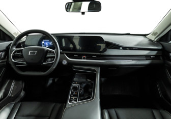 Подержанный автомобиль FAW Bestune B70 2024 года (13 фото)