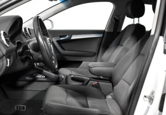 Подержанный автомобиль Audi A3 Hatchback 2012 года (10 фото)