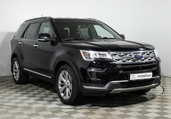 Подержанный автомобиль Ford Explorer 2018 года (3 фото)