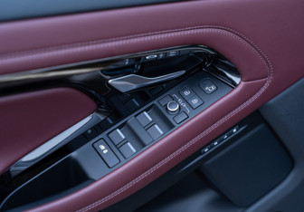 Новый Land Rover Range Rover Evoque 2025 (11 фото)