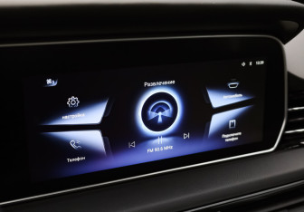 Подержанный автомобиль Hongqi HS5 2024 года (19 фото)