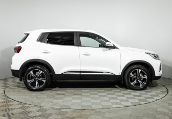 Подержанный автомобиль Chery Tiggo 4 Pro 2024 года (4 фото)