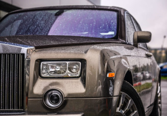 Подержанный автомобиль Rolls-Royce Phantom Sedan 2008 года (2 фото)