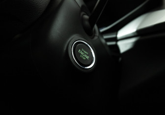 Подержанный автомобиль Skoda Rapid Liftback 2021 года (16 фото)