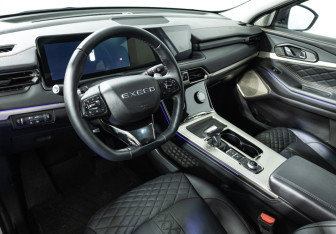Подержанный автомобиль Exeed TXL 2023 года (11 фото)