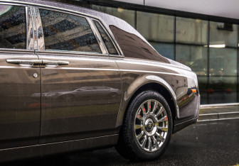 Подержанный автомобиль Rolls-Royce Phantom Sedan 2008 года (13 фото)