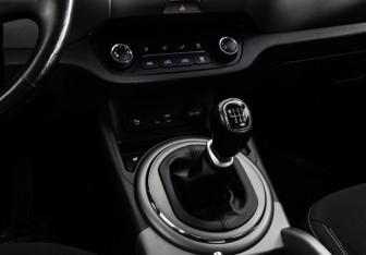 Подержанный автомобиль Kia Sportage 2015 года (12 фото)