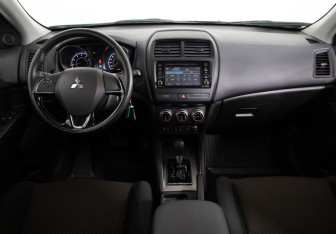 Подержанный автомобиль Mitsubishi ASX 2021 года (9 фото)