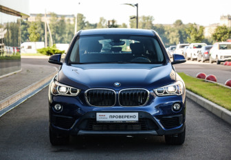 Подержанный автомобиль BMW X1 2019 года (4 фото)