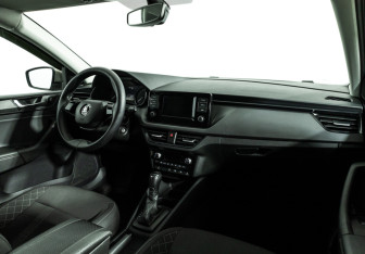 Подержанный автомобиль Skoda Rapid Liftback 2020 года (9 фото)