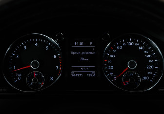 Подержанный автомобиль Volkswagen Passat CC 2014 года (28 фото)
