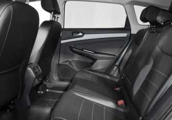 Подержанный автомобиль Jetta VS7 2023 года (12 фото)