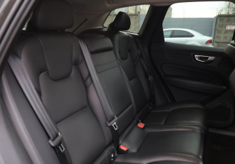 Подержанный автомобиль Volvo XC60 2018 года (11 фото)