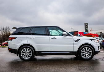 Подержанный автомобиль Land Rover Range Rover Sport 2015 года (8 фото)
