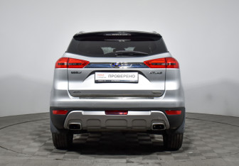 Подержанный автомобиль Geely Atlas 2019 года (6 фото)