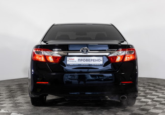 Подержанный автомобиль Toyota Camry Sedan 2014 года (6 фото)
