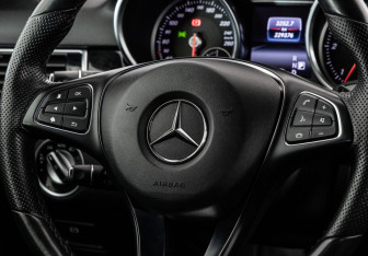 Подержанный автомобиль Mercedes-Benz GLE 2016 года (13 фото)