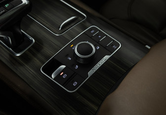 Подержанный автомобиль Haval H9 2020 года (18 фото)