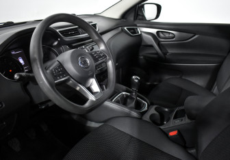 Подержанный автомобиль Nissan Qashqai 2018 года (9 фото)