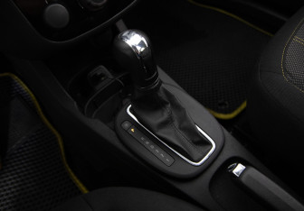 Подержанный автомобиль Opel Corsa 2013 года (14 фото)
