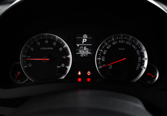 Подержанный автомобиль Suzuki Swift Hatchback 2011 года (17 фото)
