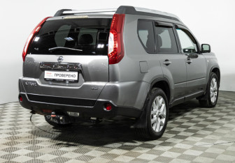 Подержанный автомобиль Nissan X-Trail 2014 года (5 фото)