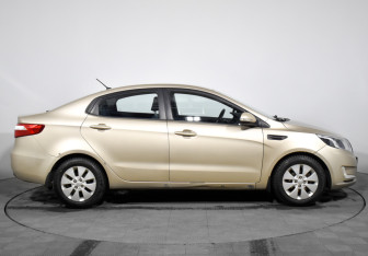 Подержанный автомобиль Kia Rio Sedan 2011 года (4 фото)