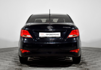 Подержанный автомобиль Hyundai Solaris Sedan 2016 года (6 фото)