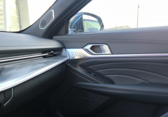 Подержанный автомобиль Haval F7 2024 года (25 фото)