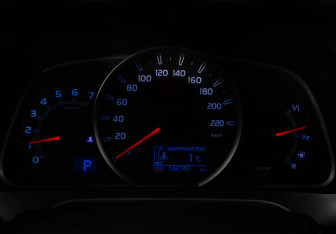 Подержанный автомобиль Toyota RAV4 2014 года (18 фото)