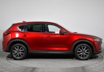 Подержанный автомобиль Mazda CX-5 2017 года (4 фото)