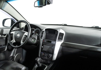 Подержанный автомобиль Chevrolet Captiva 2007 года (9 фото)